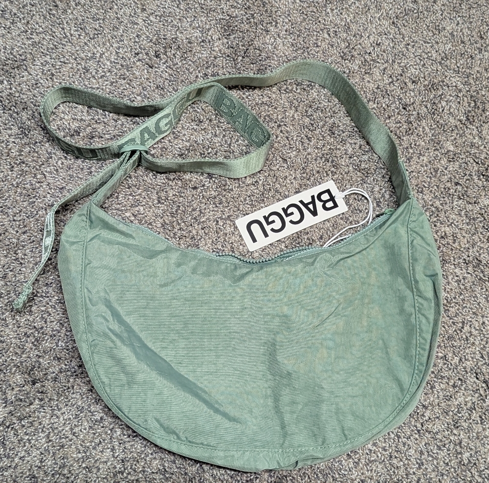 BAGGU Medium Nylon Crescent Bag in Seafoam NWT